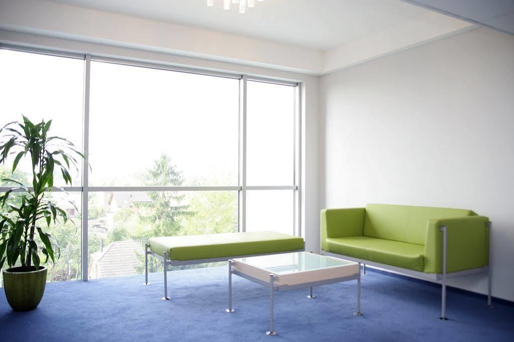 Hotel Safir Poznań Extérieur photo