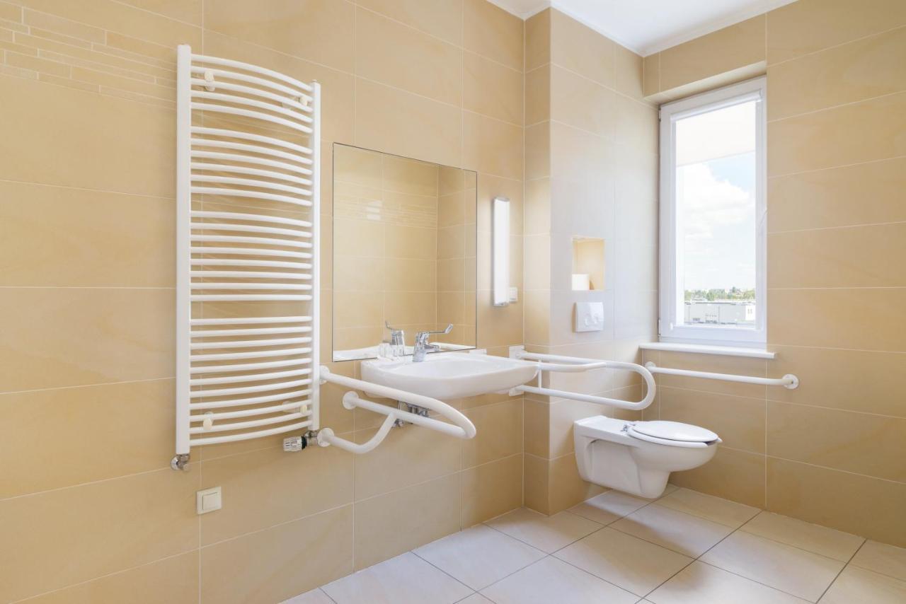 Hotel Safir Poznań Extérieur photo