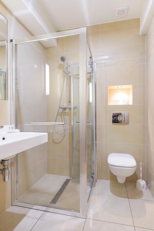Hotel Safir Poznań Extérieur photo